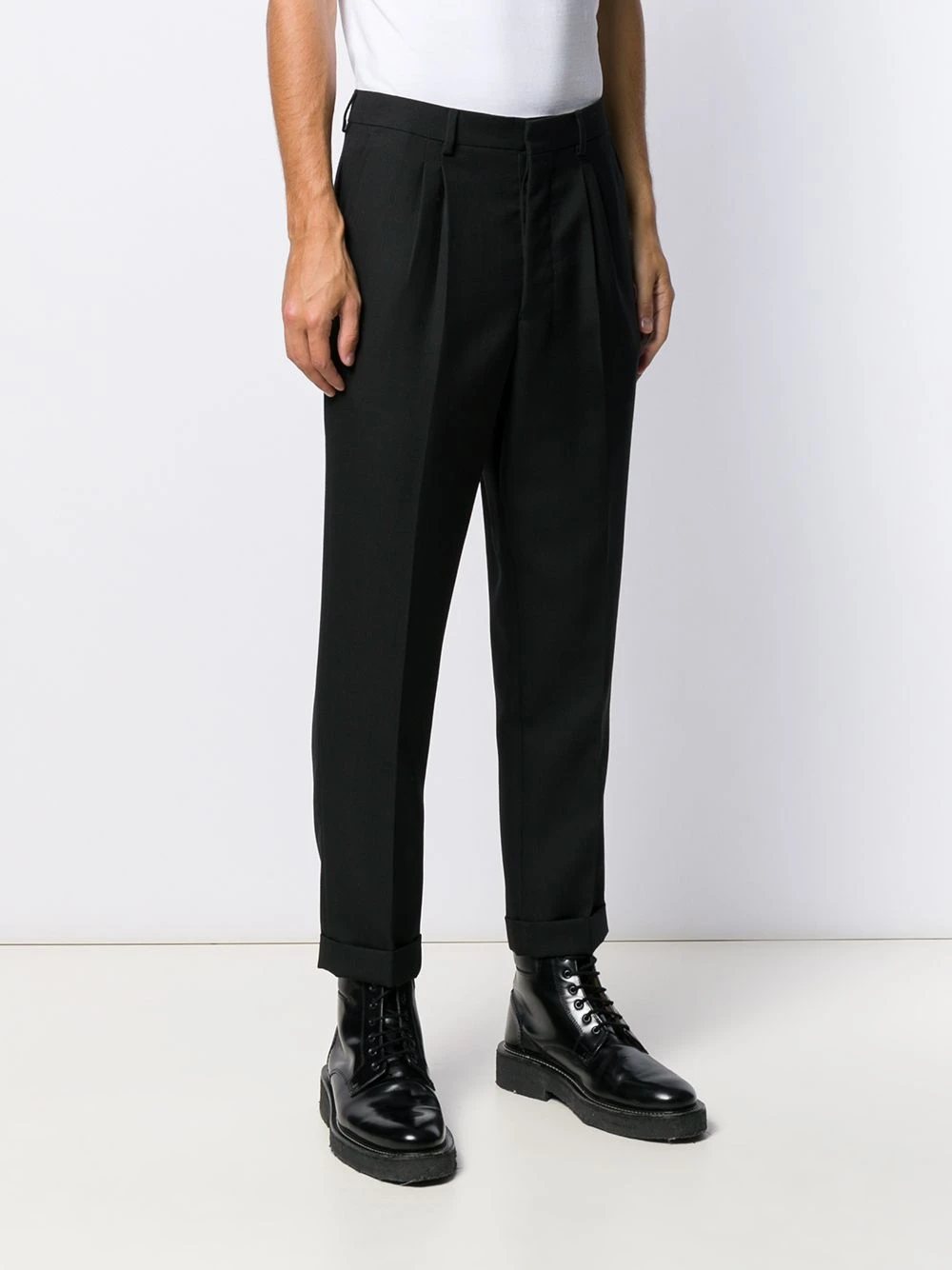 AMI Paris Carrot fit tapered trousers Remise En Ligne pantalons cigarette homme 3 AMI Paris carrot fit tapered trousers