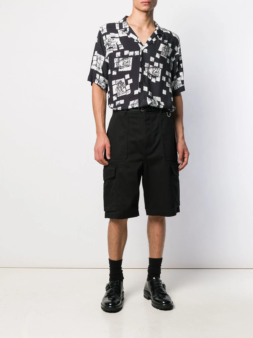 Qualité Fiable AMI Paris Short à poches cargo bermudas homme 2 AMI Paris short à poches cargo