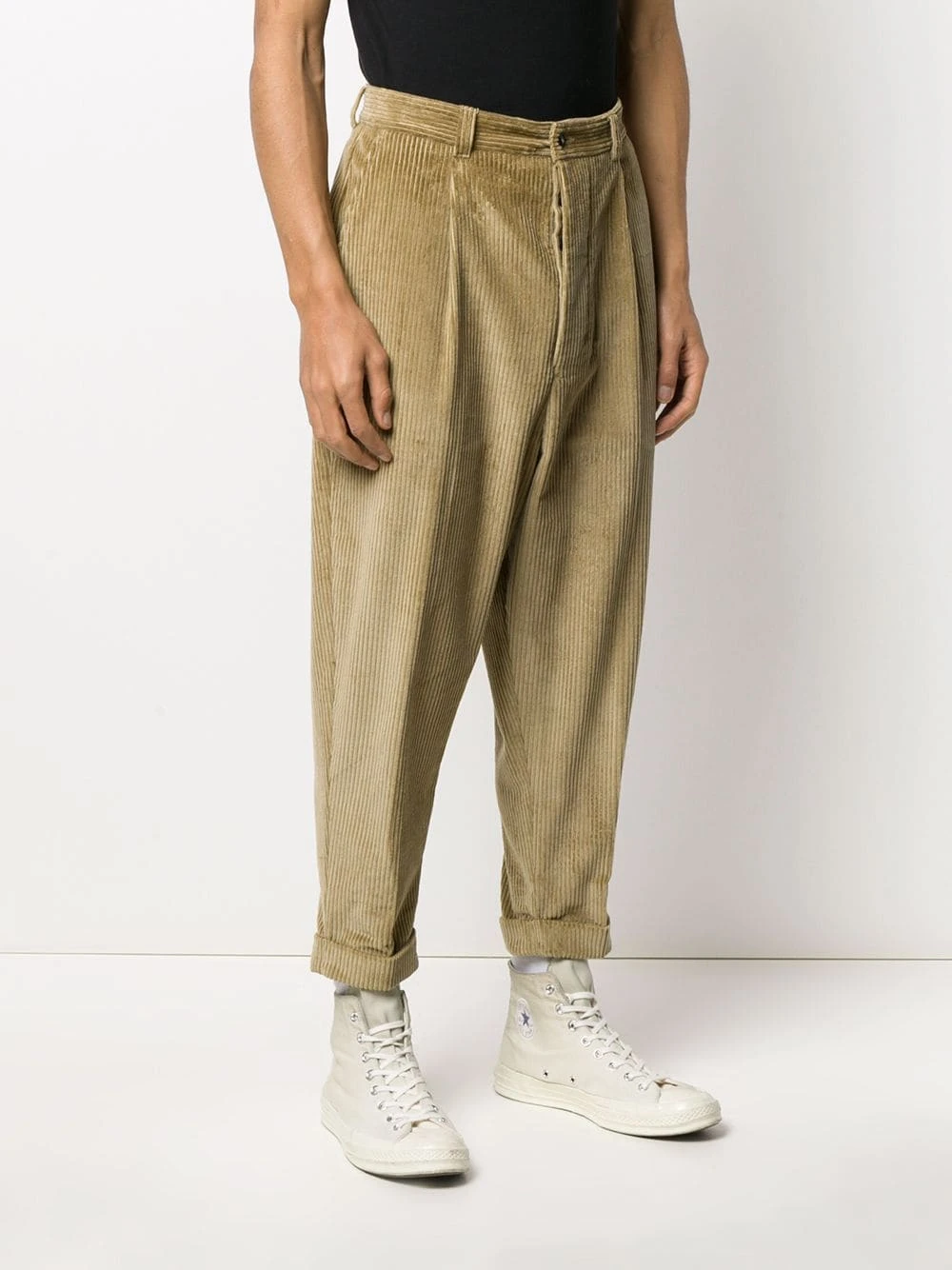 Prix d’Amis AMI Paris Pantalon fuselé oversize pantalons courts homme 3 AMI Paris pantalon fuselé oversize