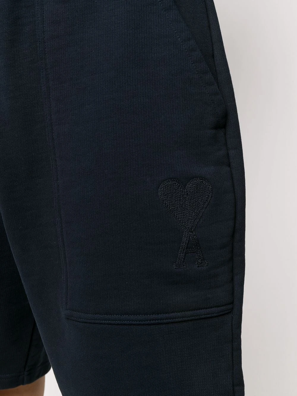 AMI Paris Short de jogging Ami de Cœur Qualité garantie 100% shorts de sport & shorts de running homme 5 AMI Paris short de jogging Ami de Cœur