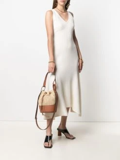 AMI Paris robe nervurée à col v