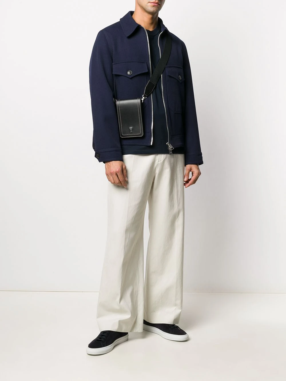 Promos AMI Paris T shirt à logo brodé t-shirts homme 2 AMI Paris t-shirt à logo brodé