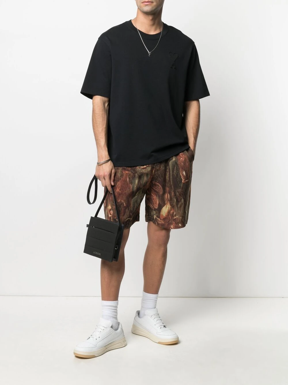 AMI Paris Prix Abordable T shirt à logo brodé t-shirts homme 2 AMI Paris t-shirt à logo brodé