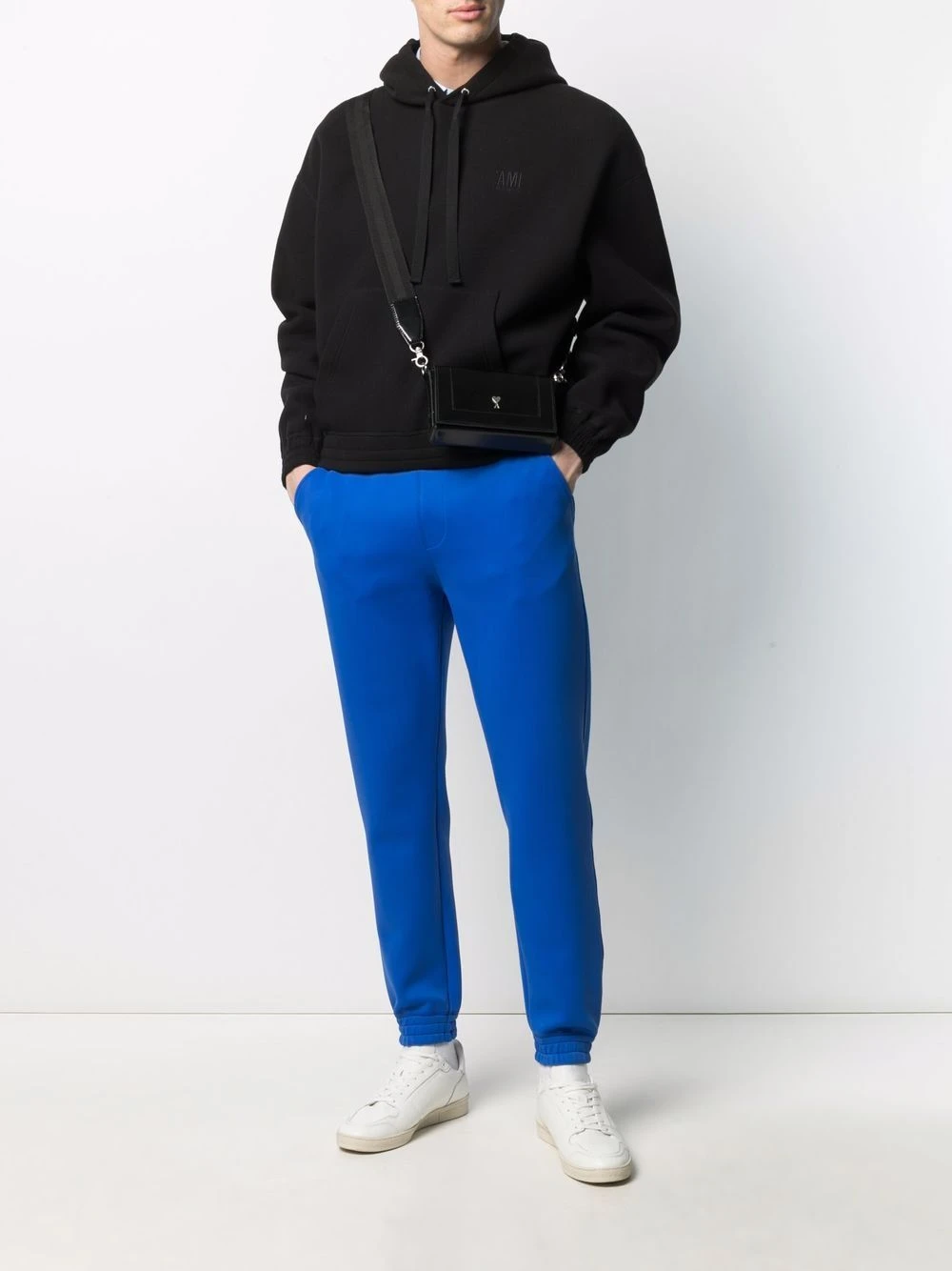 Qualité Supérieure AMI Paris Hoodie à logo brodé hoodies homme 2 AMI Paris hoodie à logo brodé