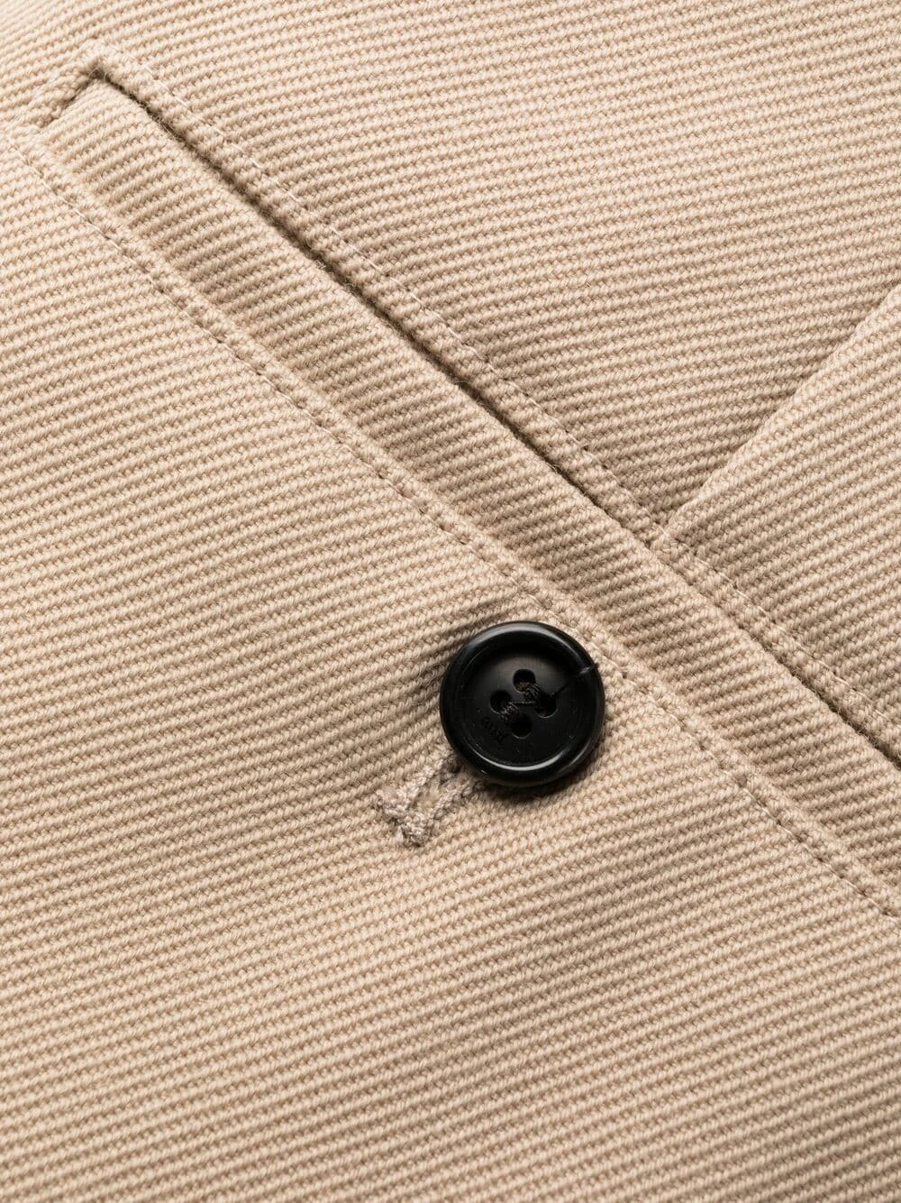 AMI Paris En promotion Bermuda à design plissé shorts habillés homme 7 AMI Paris bermuda à design plissé