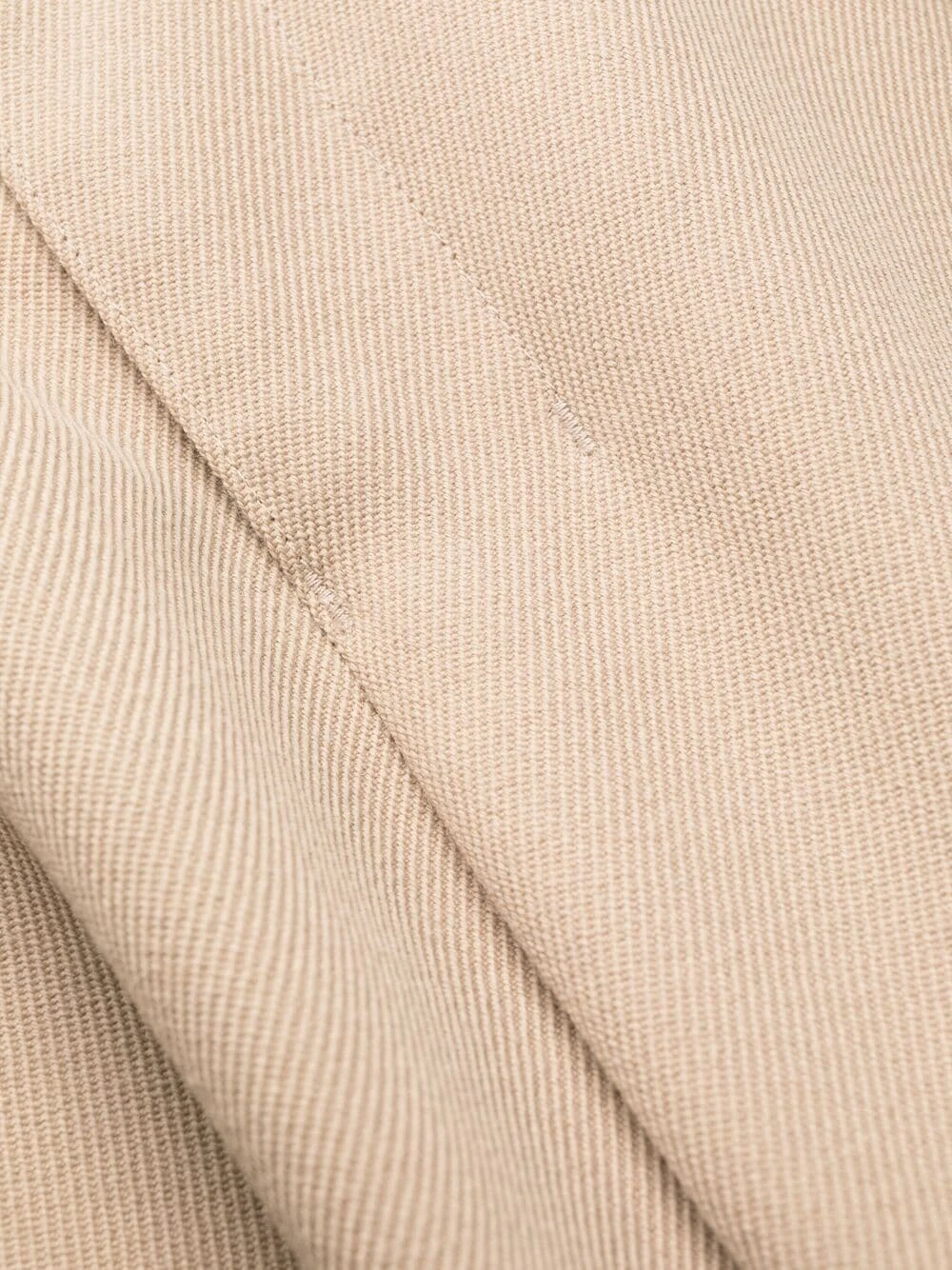 AMI Paris En promotion Bermuda à design plissé shorts habillés homme 6 AMI Paris bermuda à design plissé