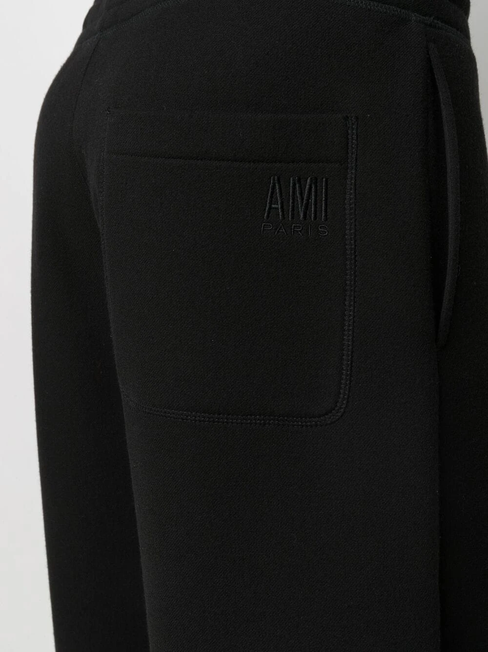 AMI Paris Prix Réduit Pantalon de jogging à logo brodé pantalons de survêtement homme 5 AMI Paris pantalon de jogging à logo brodé