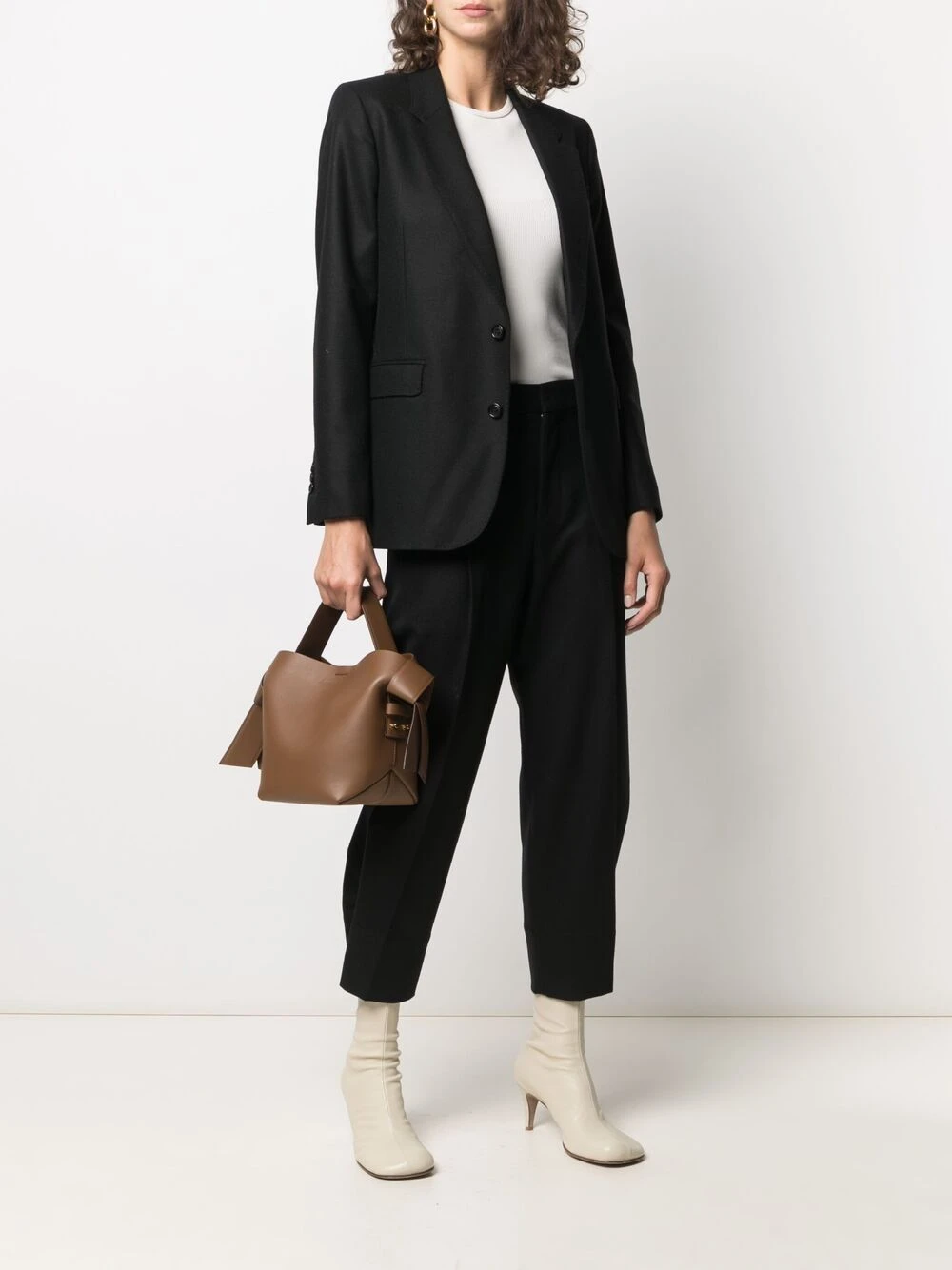 AMI Paris pantalon de tailleur court Prix Abordable pantalons raccourcis femme 2 AMI Paris pantalon de tailleur court