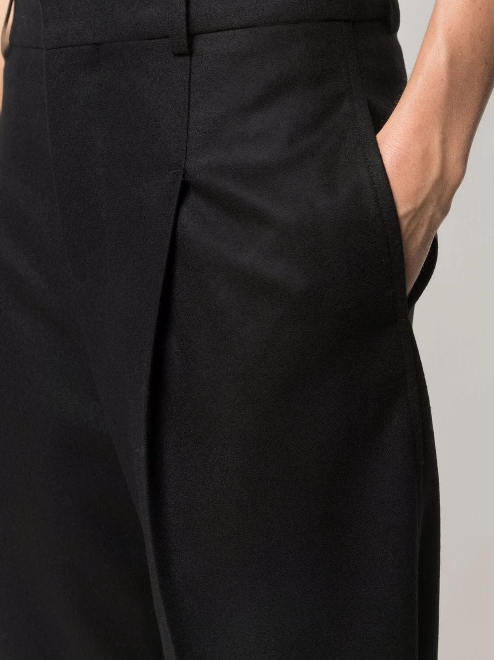 AMI Paris pantalon de tailleur court Prix Abordable pantalons raccourcis femme 5 AMI Paris pantalon de tailleur court