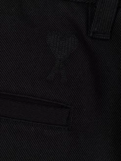 AMI Paris pantalon chino Ami de Cœur à patch logo