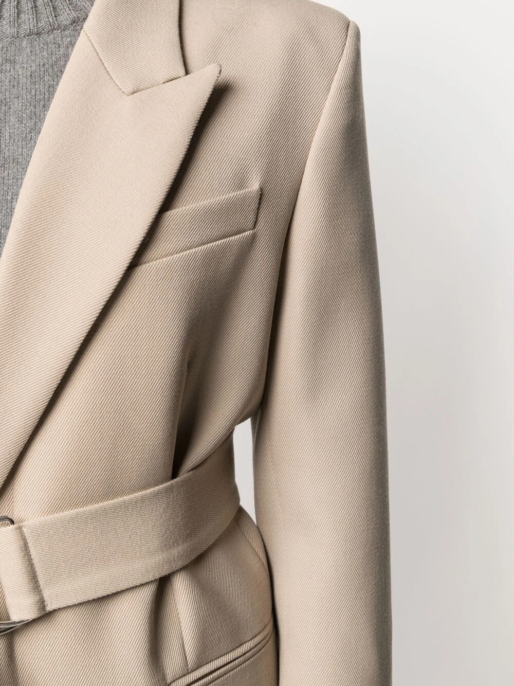 AMI Paris Promos Manteau long à taille ceinturée trenchs & imperméables femme 5 AMI Paris manteau long à taille ceinturée