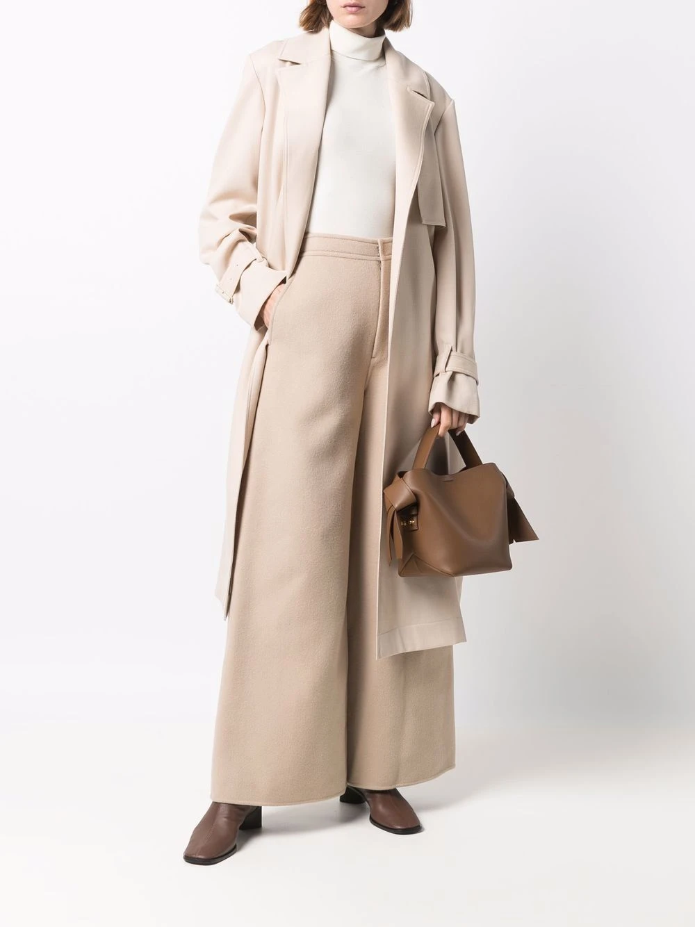 AMI Paris En promotion Pantalon de costume à coupe ample pantalons évasés femme 2 AMI Paris pantalon de costume à coupe ample