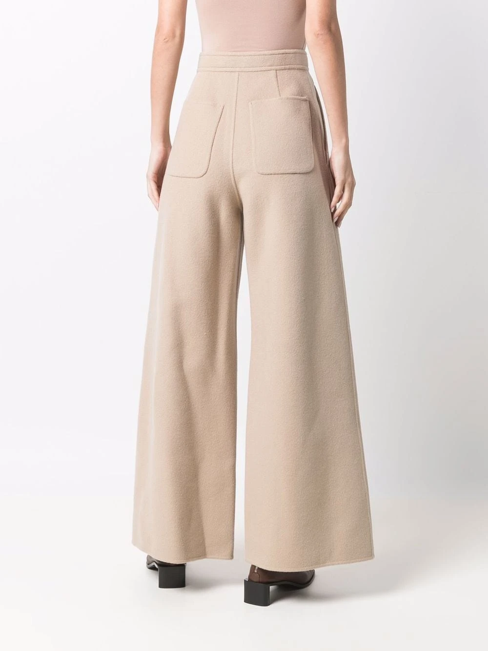 AMI Paris En promotion Pantalon de costume à coupe ample pantalons évasés femme 4 AMI Paris pantalon de costume à coupe ample